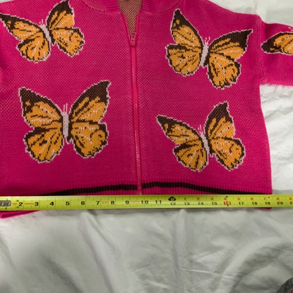 Cropped, Hooded, Zip Front Cardigan with Butterflies - Picture 5 of 11